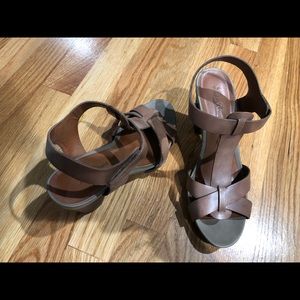 Lucky Sandals - never worn